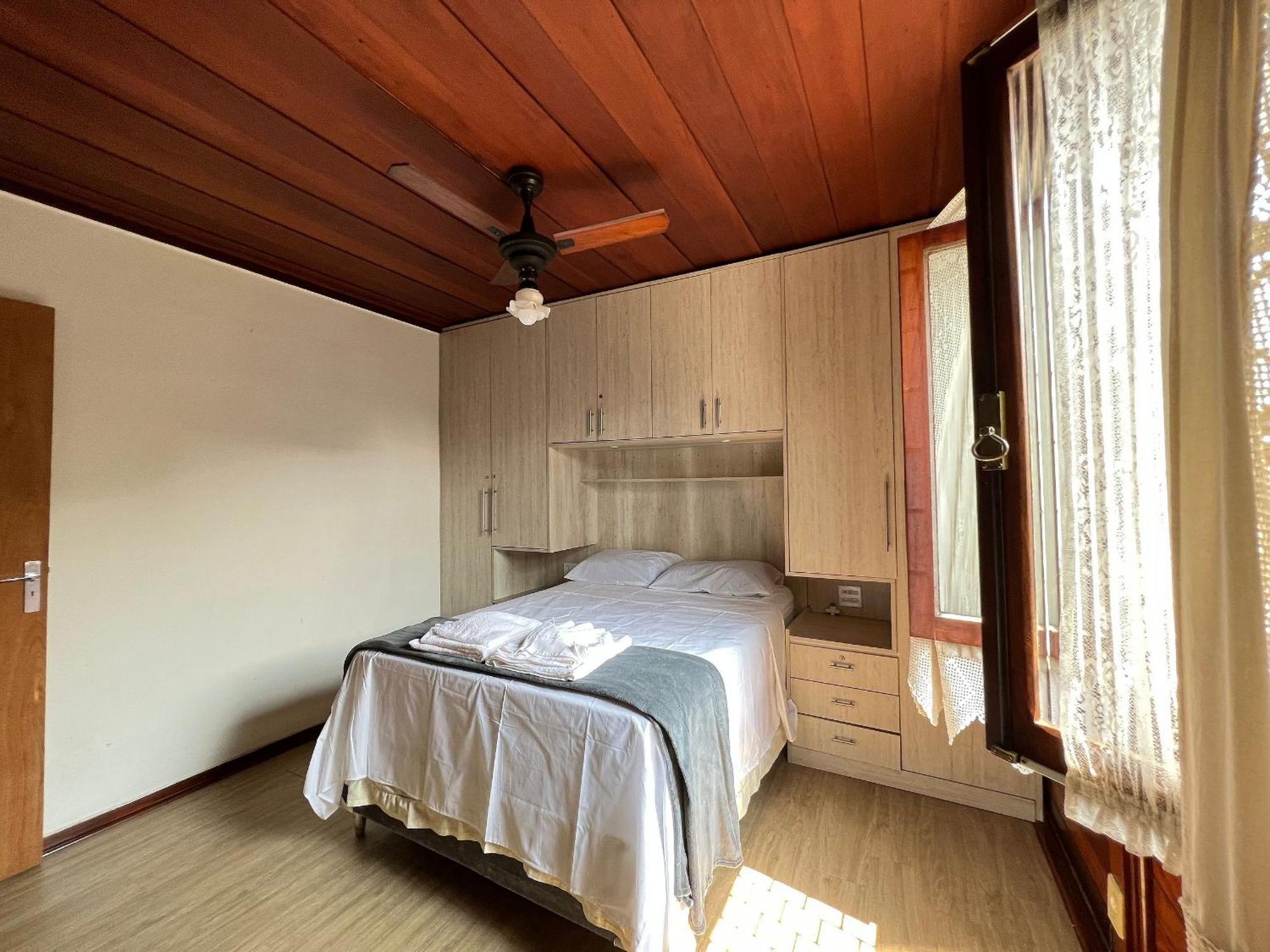 Casa Agradavel Com Piscina, A Poucos Passos Da Praia Peruíbe 外观 照片