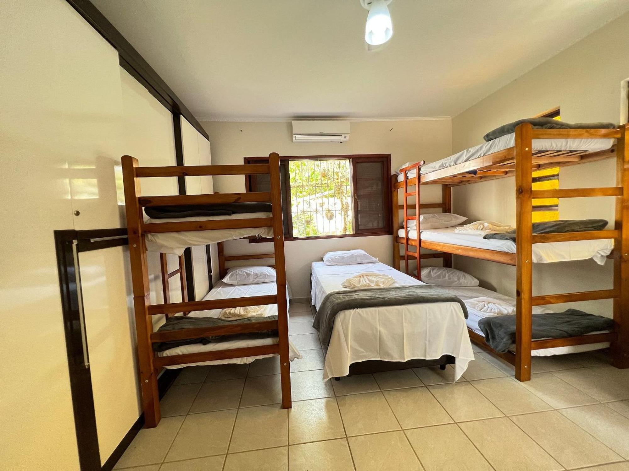 Casa Agradavel Com Piscina, A Poucos Passos Da Praia Peruíbe 外观 照片