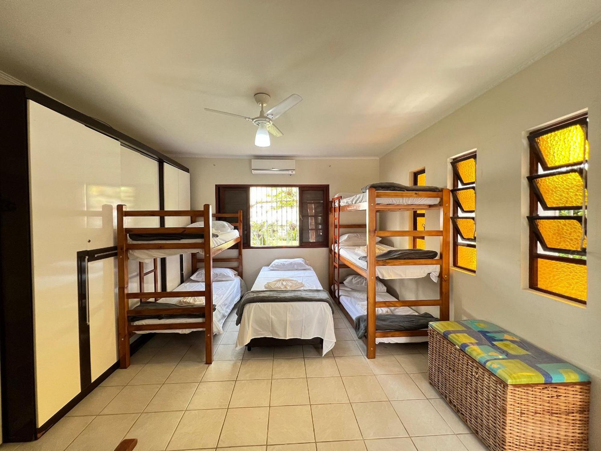 Casa Agradavel Com Piscina, A Poucos Passos Da Praia Peruíbe 外观 照片