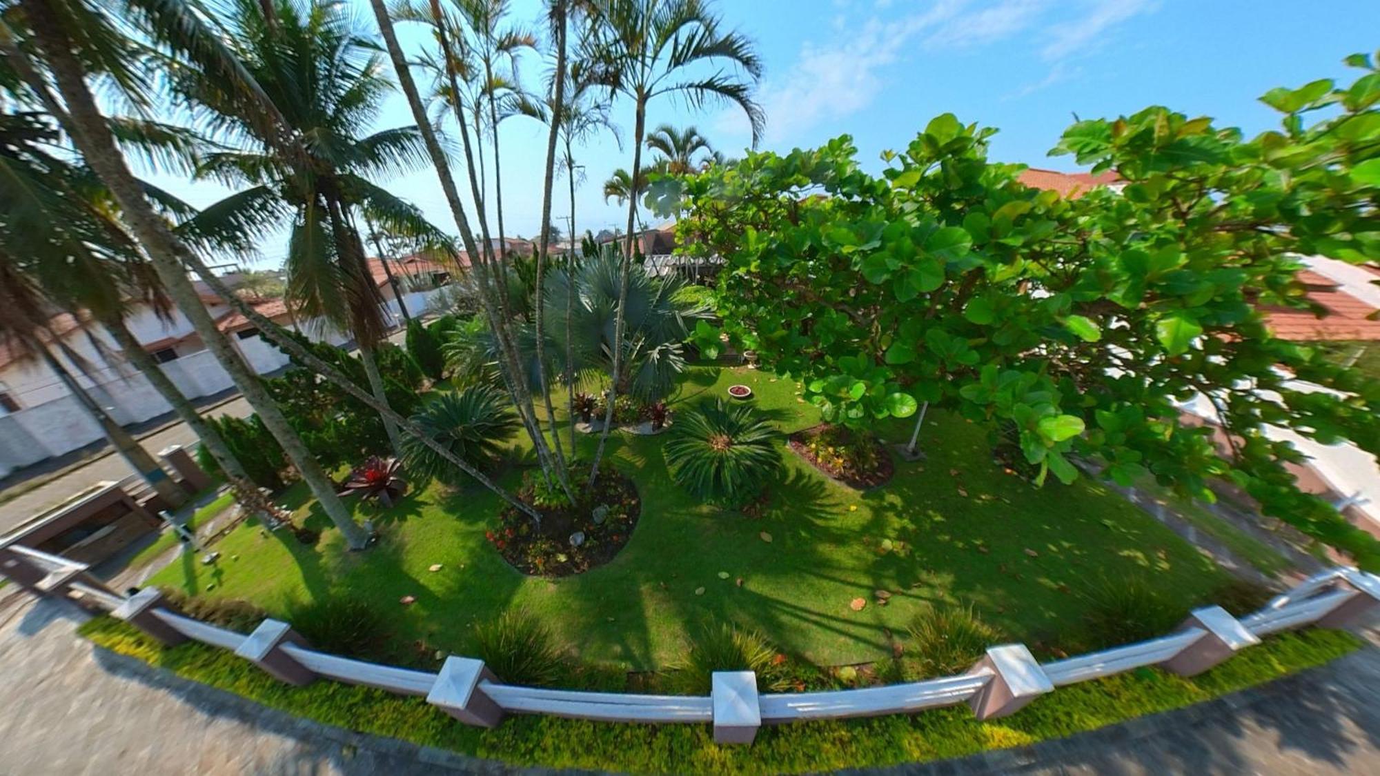 Casa Agradavel Com Piscina, A Poucos Passos Da Praia Peruíbe 外观 照片